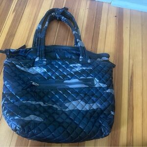 Oliver Thomas Quilted Blue Camouflage Tote Bag